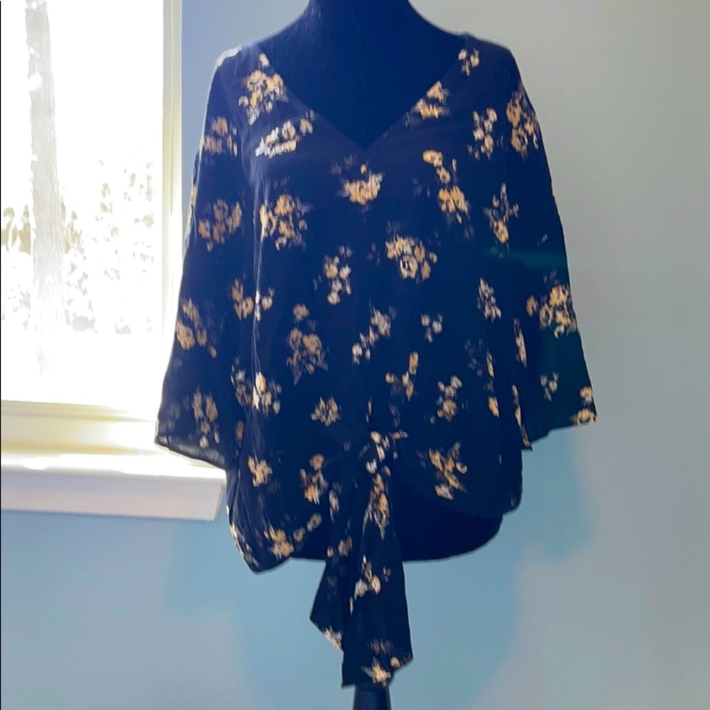 Black flowered tie front top